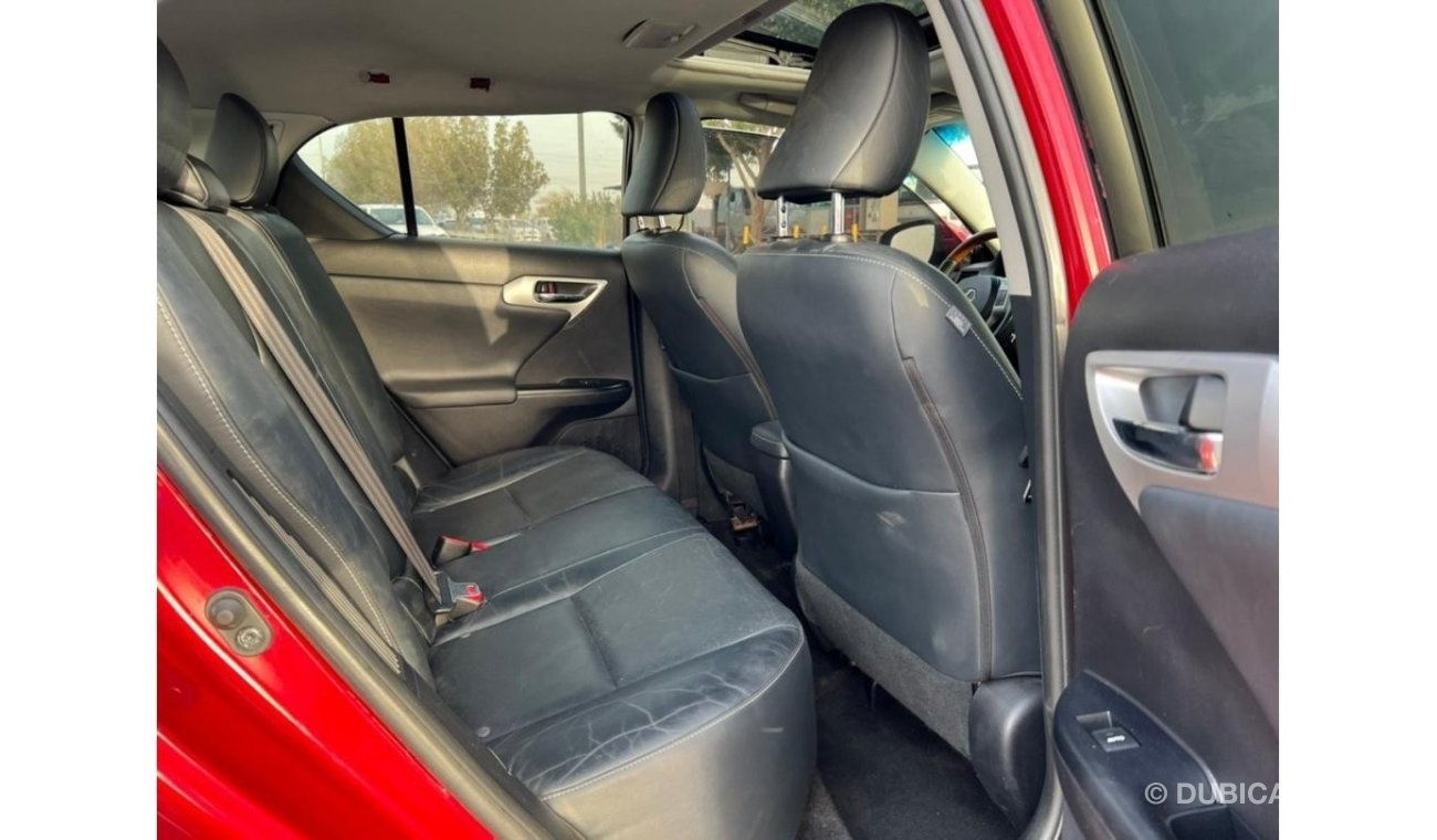 Lexus CT 200h 2011 Lexus CT 200H Hybrid Full Option Very Well Maintained Vehicle