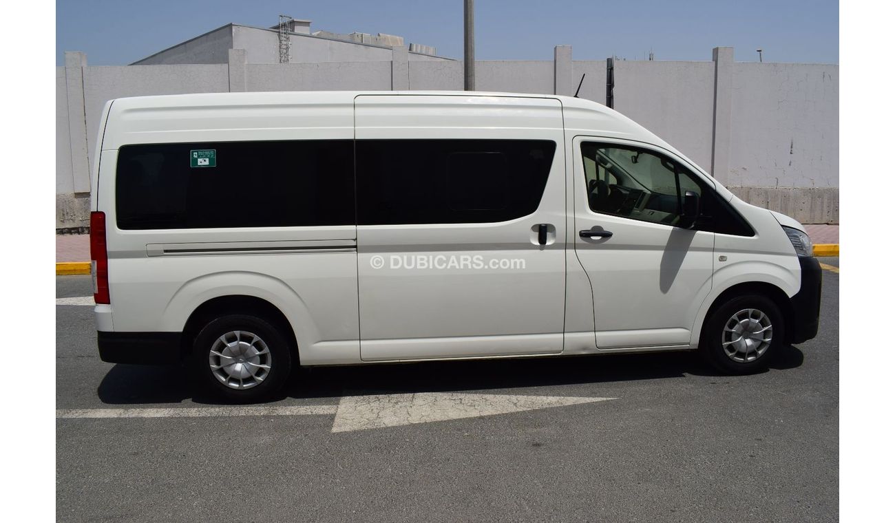 Toyota Hiace GLS - High Roof Toyota Hiace Highroof Bus 13 seater 3.5L, model:2020. Only done 83000 km