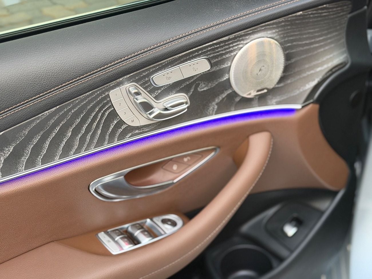 مرسيدس بنز E 350 4MATIC (NON GCC)