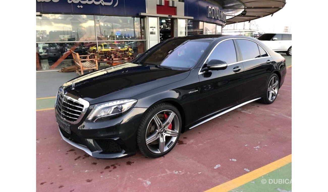 مرسيدس بنز S 63 AMG Gcc spec