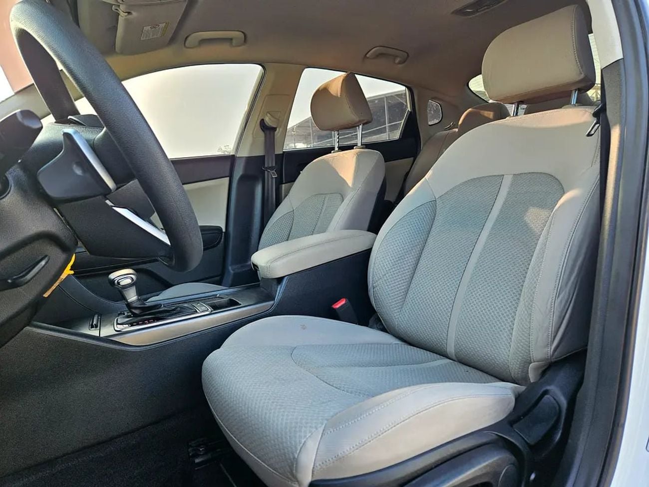 كيا أوبتيما GCC Premium Condition With Low KM With Pedal Shifter Avaliable With Bank Finance