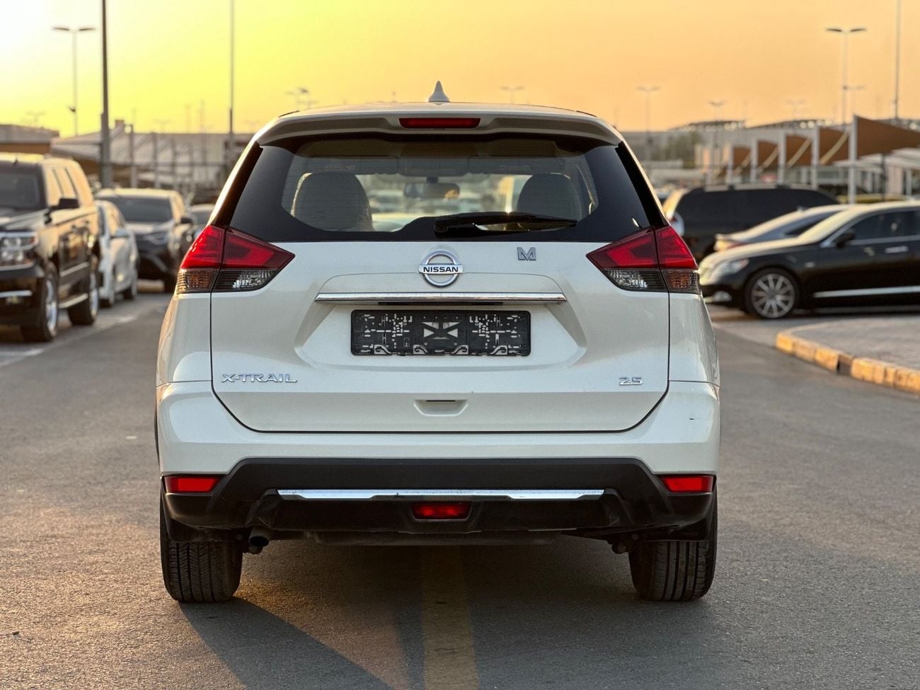 نيسان إكس تريل SV 2.5L