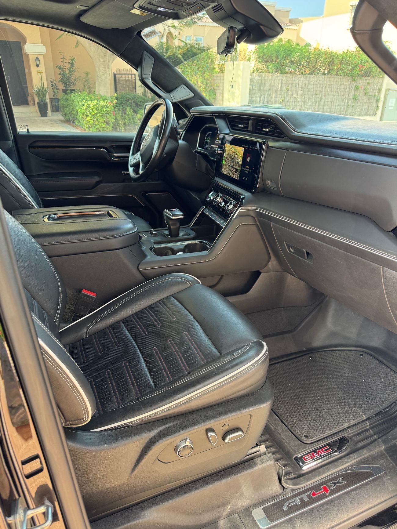 جي أم سي سييرا 6.2l V8 AT4x Crew Cab