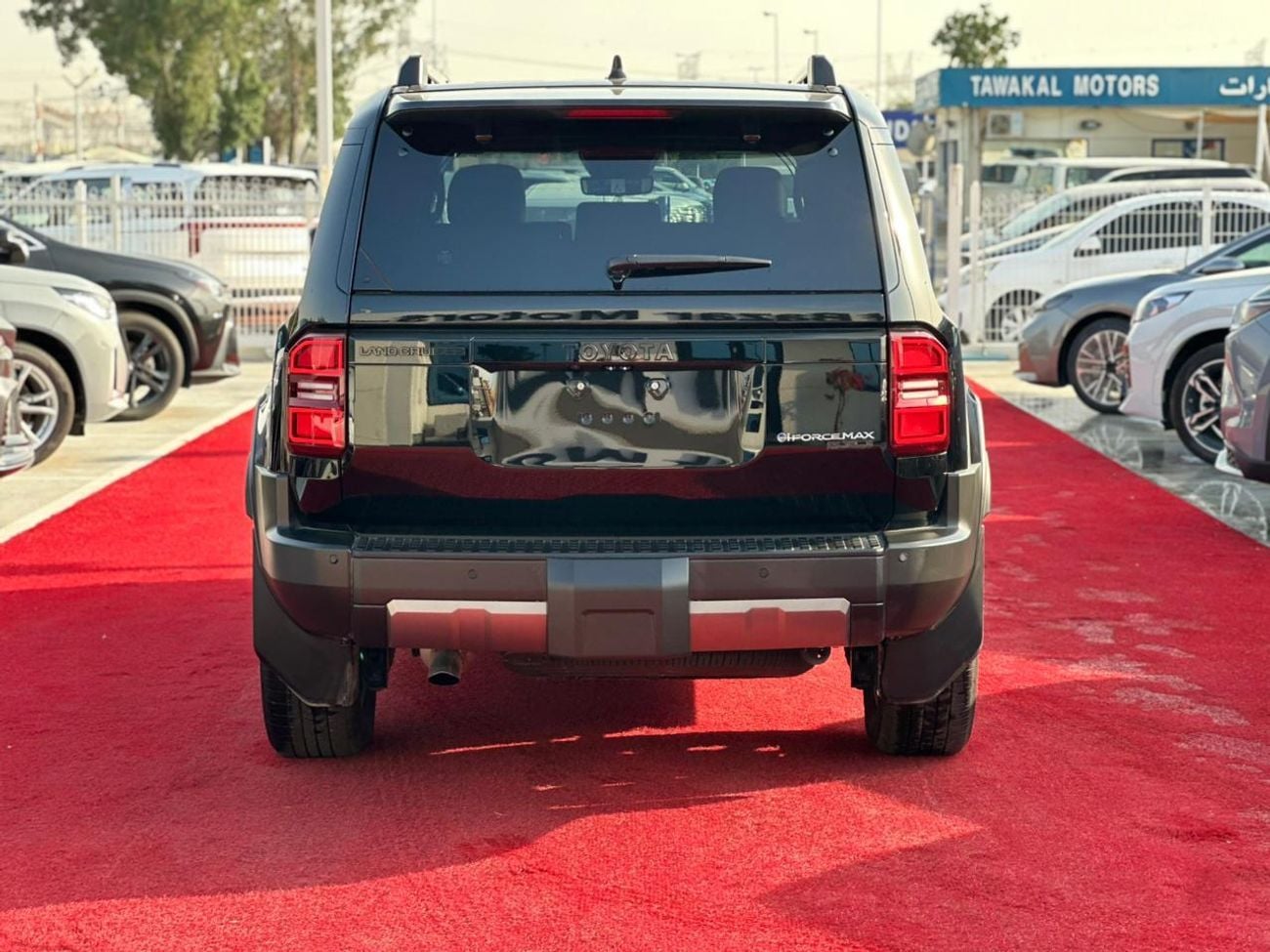تويوتا برادو VXR Adventure Dual Tone 2.4T
