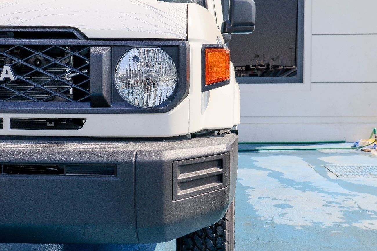 تويوتا لاند كروزر 70 Toyota Land Cruiser Hardtop 3-Door LC78 2.8L Diesel (2025 Model -