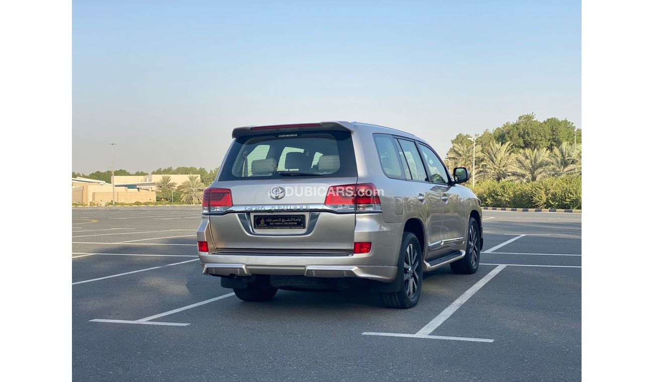 Toyota Land Cruiser GXR