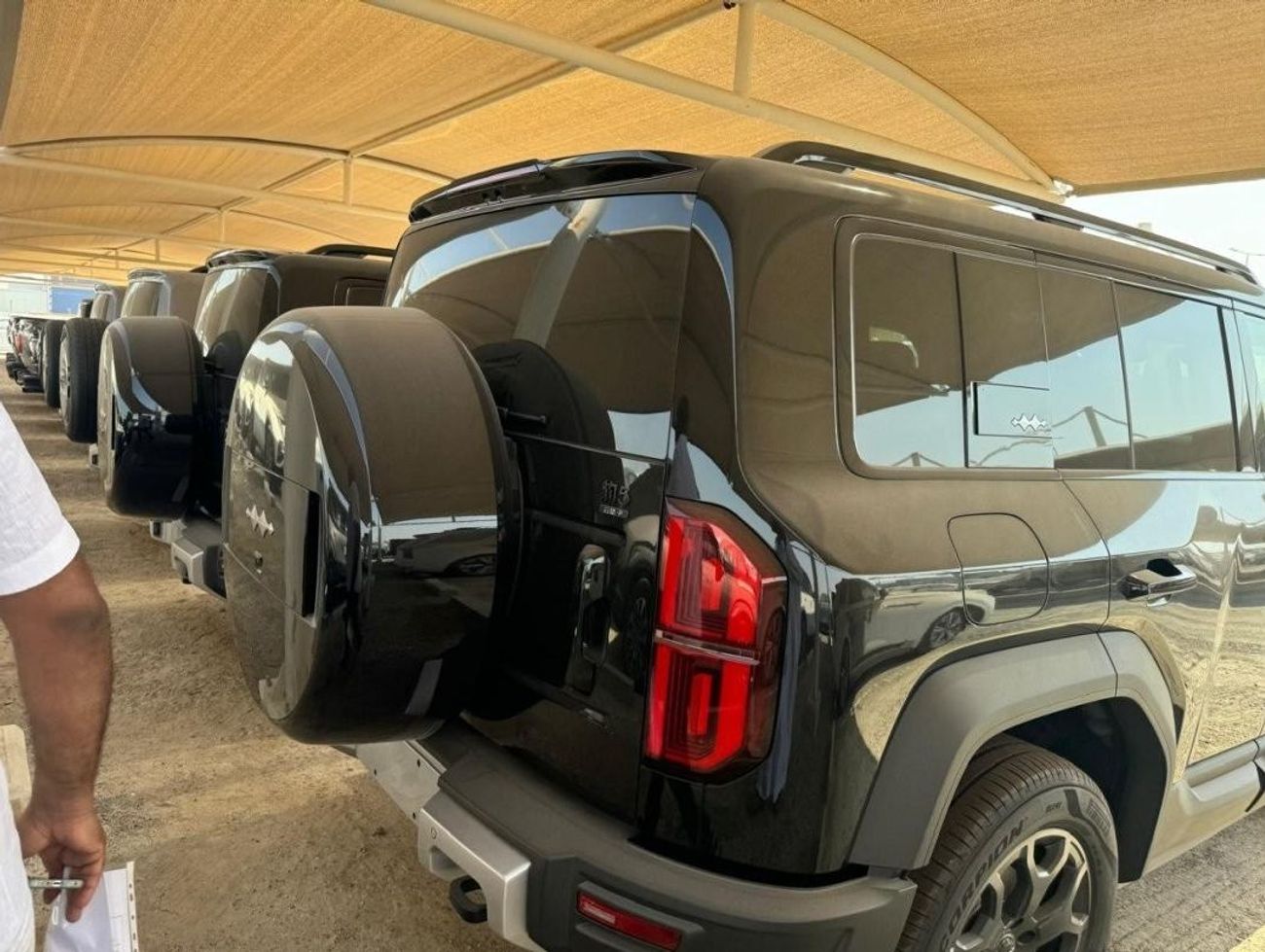 BYD Leopard 5 5 Navigator Version Plug-In Hybrid 2024