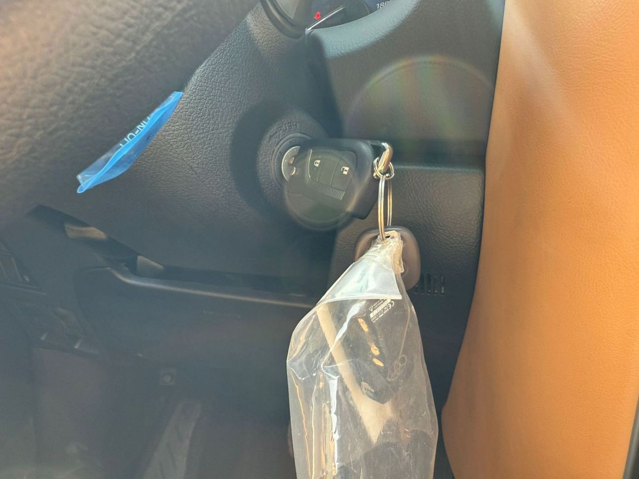 Toyota Fortuner TOYOTA FORTUNER 2.7L Petrol 4X4 Full Option 2025 Model