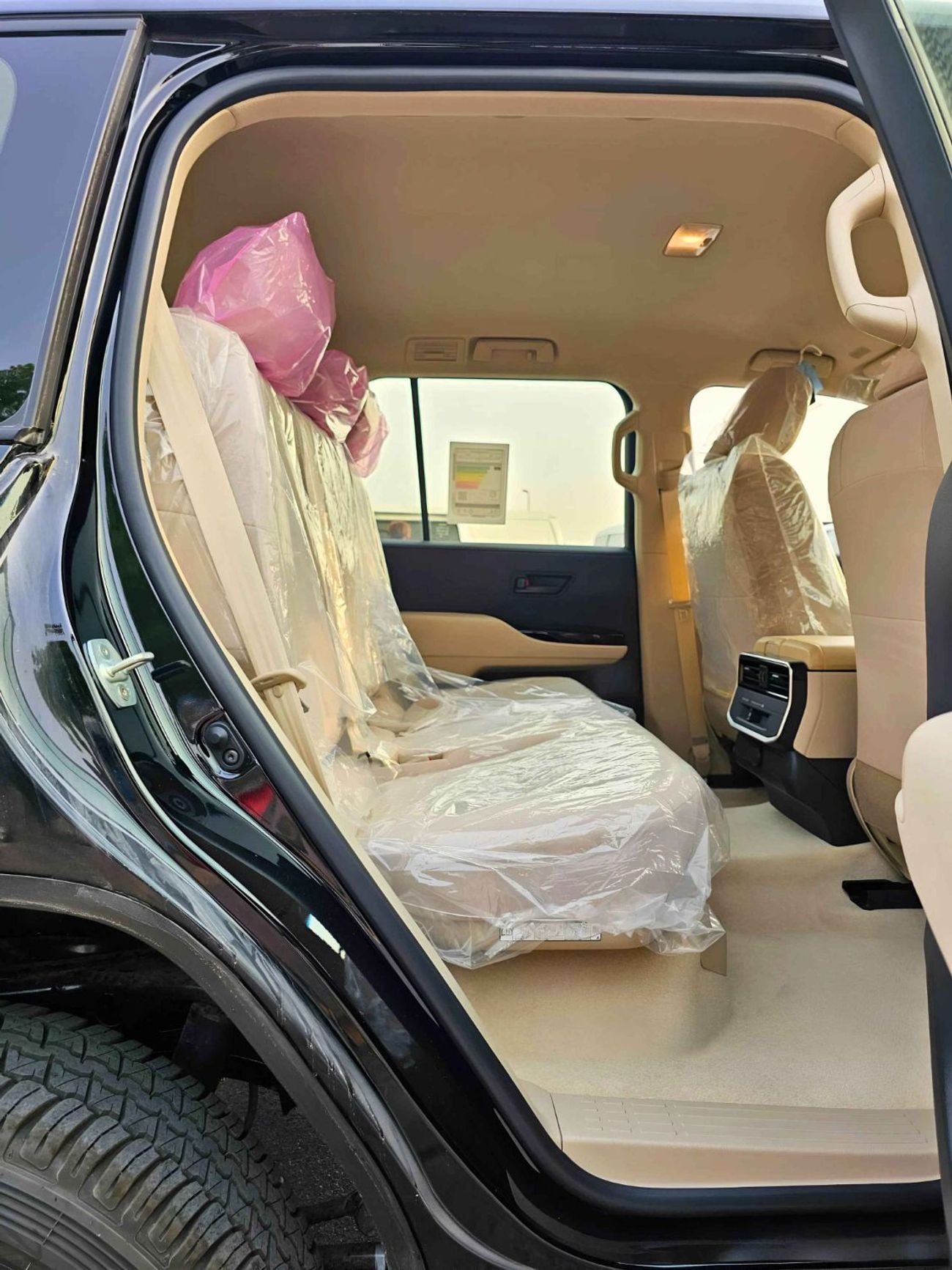 Toyota Land Cruiser GXR GX E1 TWIN TURBO || 3.3L DIESEL A/T / FABRIC SEATS / BIG DVD  (CODE # GX E1)