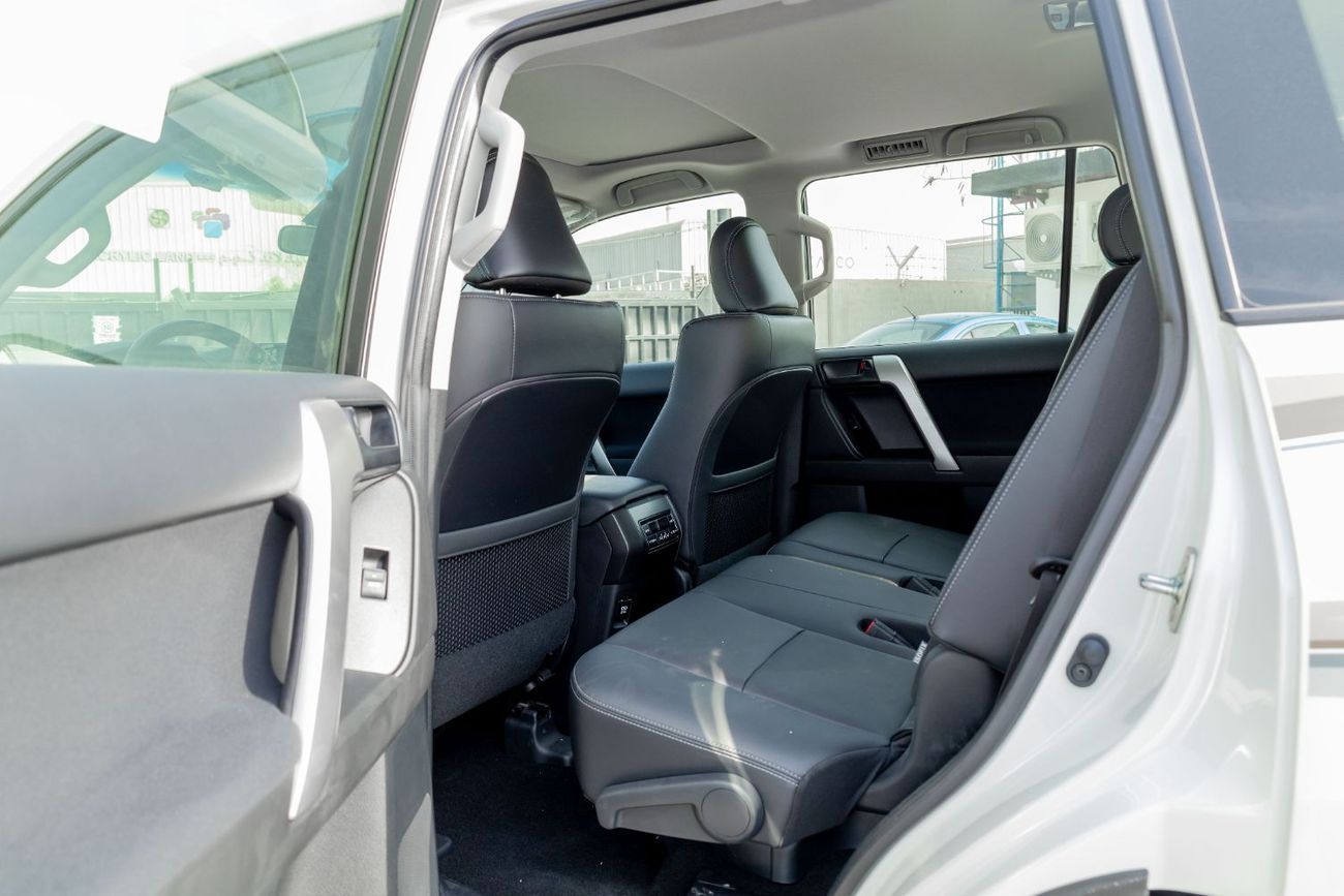 Toyota Prado TXL 4.0L l GCC l Zero Down Payment l AED 2,977 Monthly l Warranty up to 36 Months