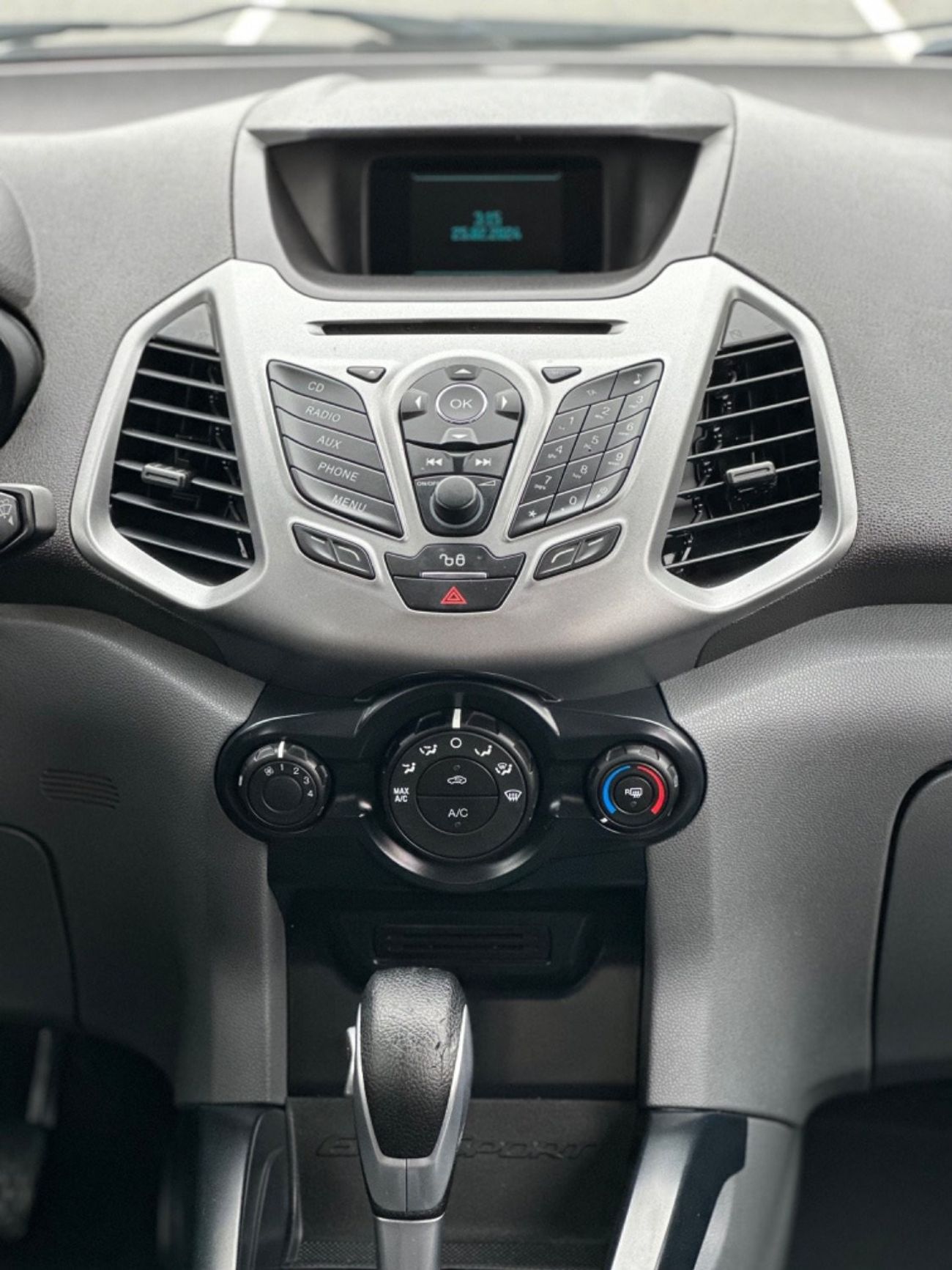 Ford EcoSport MODEL 2016 GCC CAR PERFECT CONDITION INSIDE AND OUTSIDE