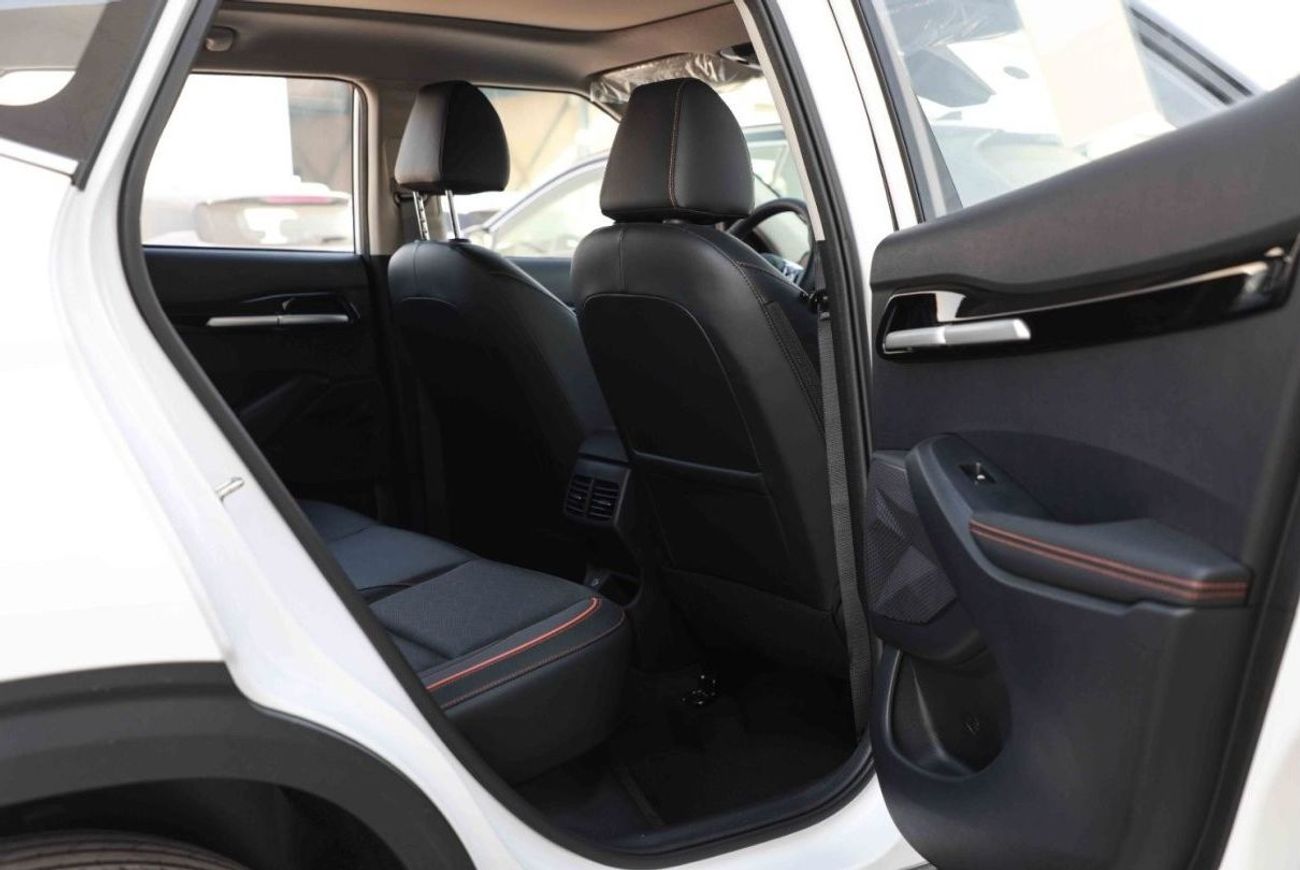 Kia Seltos 2024 KIA SELTOS 1.5 DELUXE - Black & white inside Black | Export Only