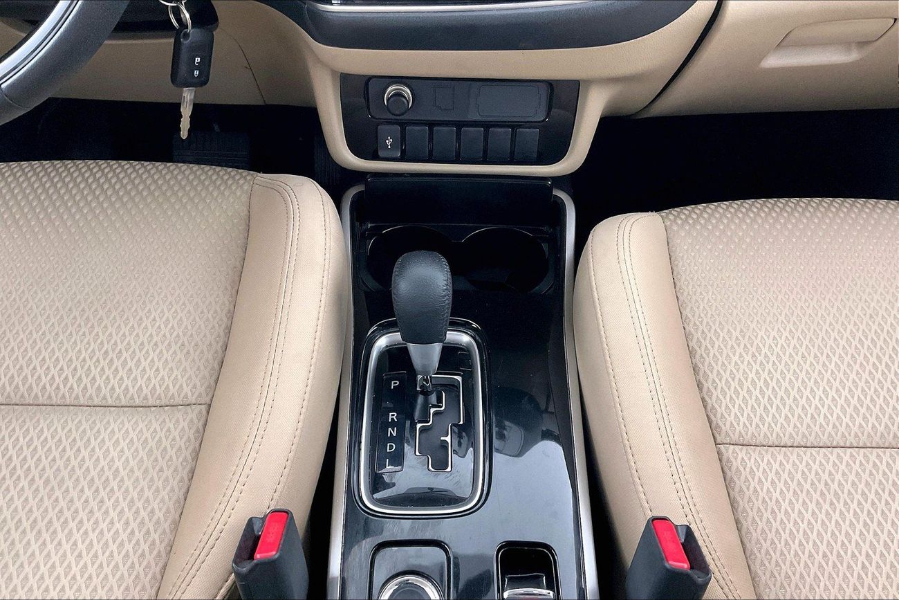 Mitsubishi Outlander GLX Basic | National Day Celebration | Guaranteed Warranty | 0 Down Payment