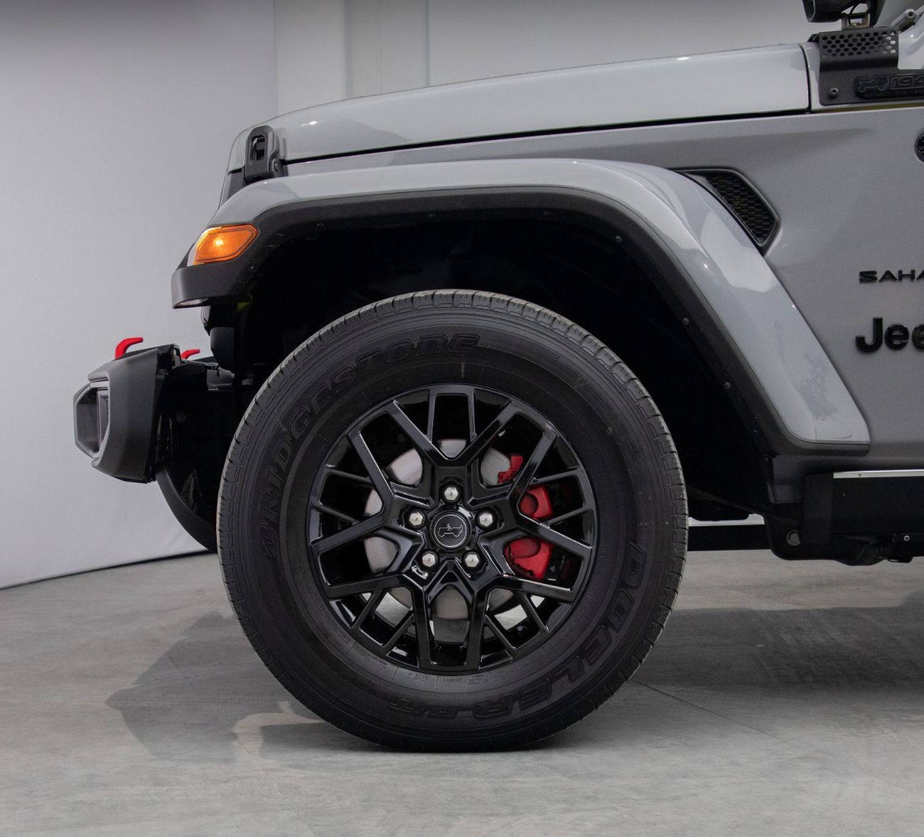 جيب رانجلر Unlimited Sahara 2.0L A/T