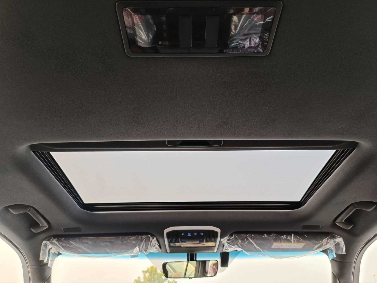 تويوتا لاند كروزر TWIN TURBO | VX-R HIGH-LC300 | 3.5L V6 | JBL.WITH HEADUP DISPLAY | 360* CAM | SUNROOF | FULL OPTION