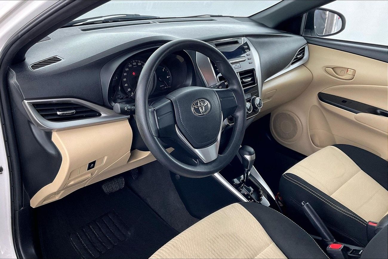 تويوتا إف جي كروزر GXR | شامل الضمان | 0 ﺪﻔﻋﺓ ﺃﻮﻟﻯ