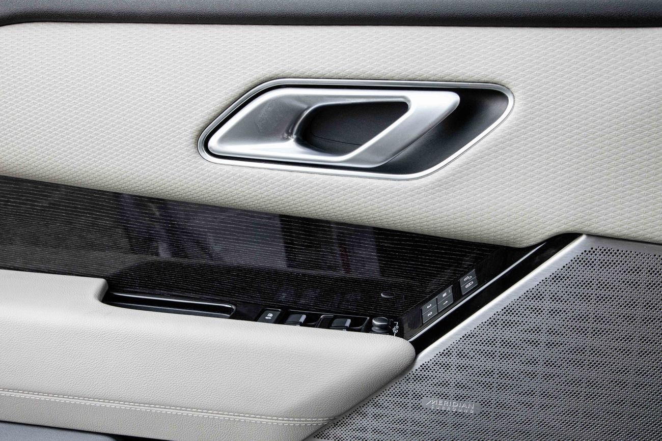 لاند روفر رينج روفر فيلار Range Rover Velar R-Dynamic SE | 2,546 P.M | 0% Downpayment | RANGE ROVER HISTORY!