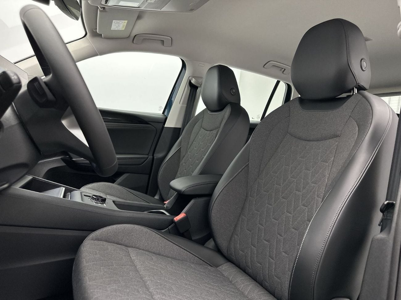 Volkswagen Tiguan LIFE PLUS Life 1.4L + (REF#13175) / 23,100 AED SAVINGS from New Car