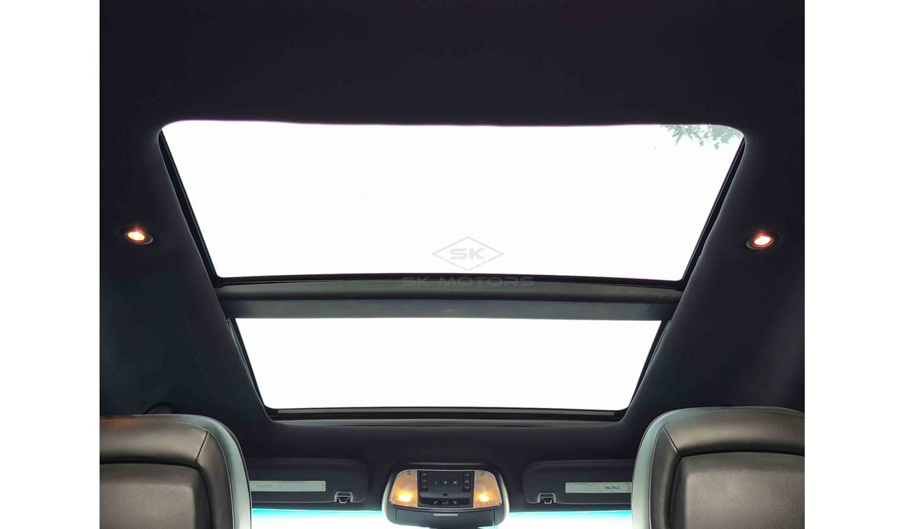 جيب جراند شيروكي 3.6L, 20" Rims, DRL LED Headlights, Parking Sensors, Driver Memory Seat, Heated Seats (LOT # 251)