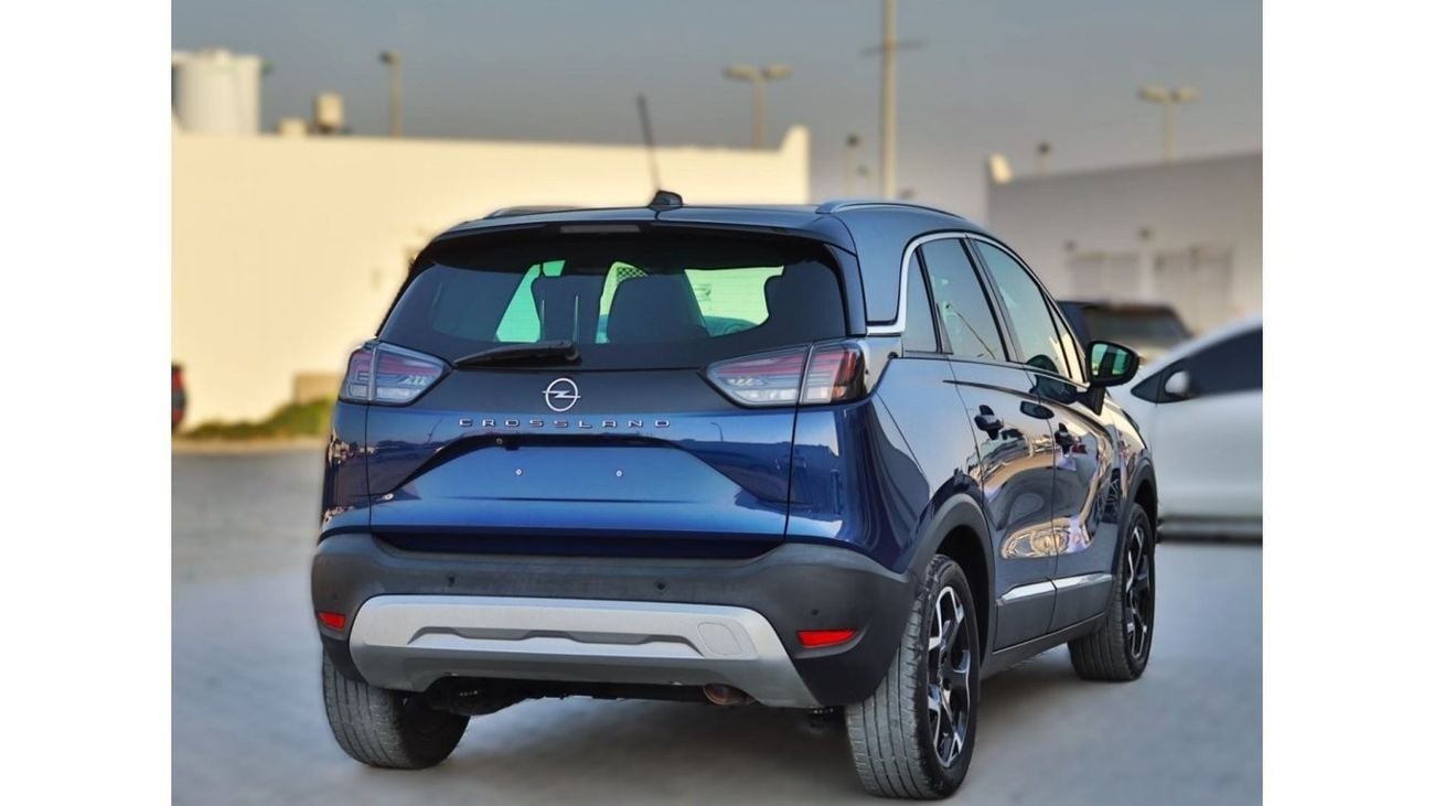 Opel Crossland X 2022 Opel Crossland 1.2 Turbo, 3-cylinder gasoline, automatic, front wheel drive