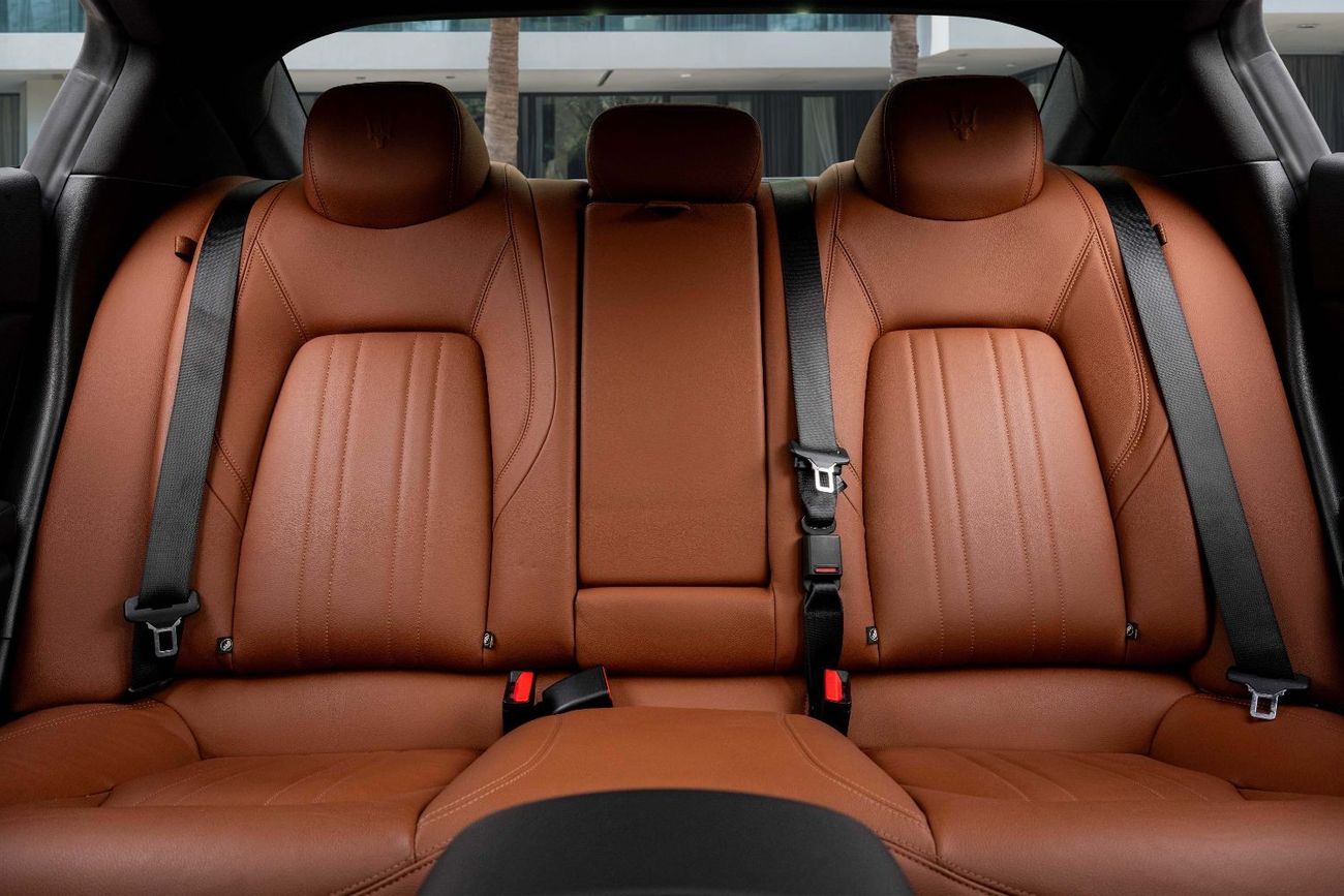 مازيراتي جيبلي GT Hybrid | 3,035 P.M  | 0% Downpayment | Low Mileage