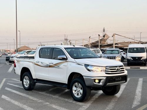 Toyota Hilux 2016 Toyota Hilux SR5 Premium Full Option - 2.7L V4 - 4x4 AWD - Rear CAM & AC - big Body - 116000 Km