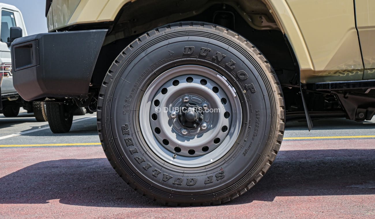 Toyota Land Cruiser Pick Up LC79 SC 4.0L AT YM 2024