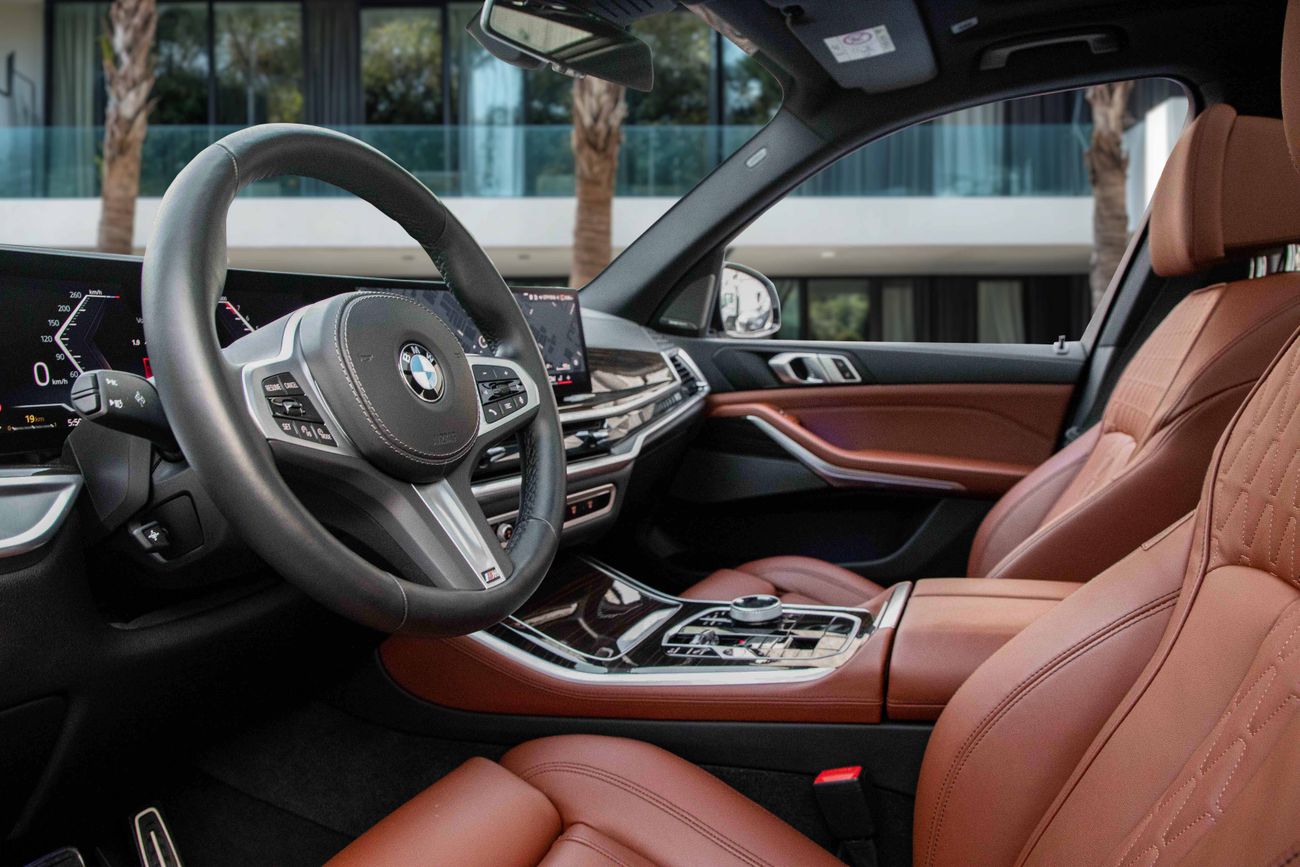 بي أم دبليو X5 xdrive 40iM-sport X5 M-Kit | 5,680 P.M | 0% Downpayment | BMW X5 M-kit | BMW Warranty