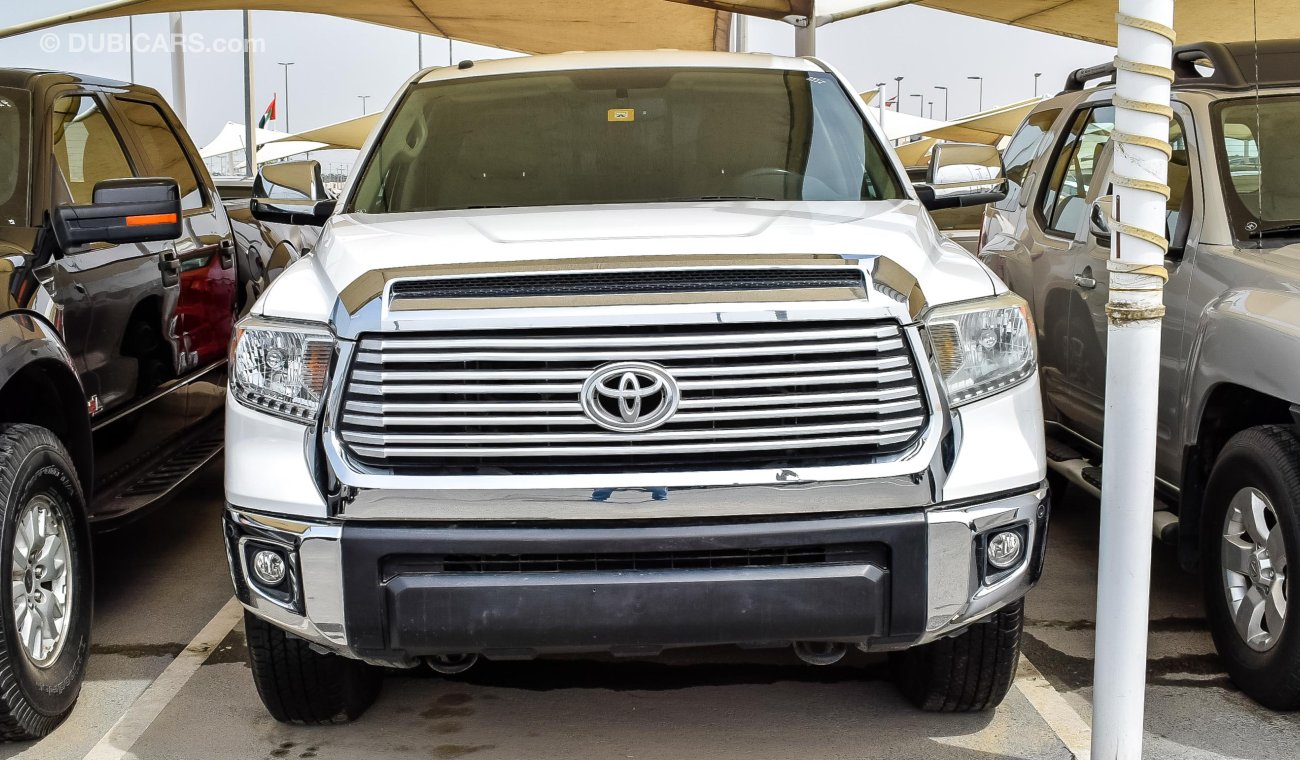 Toyota Tundra 5.7L V8 SR5 TRD