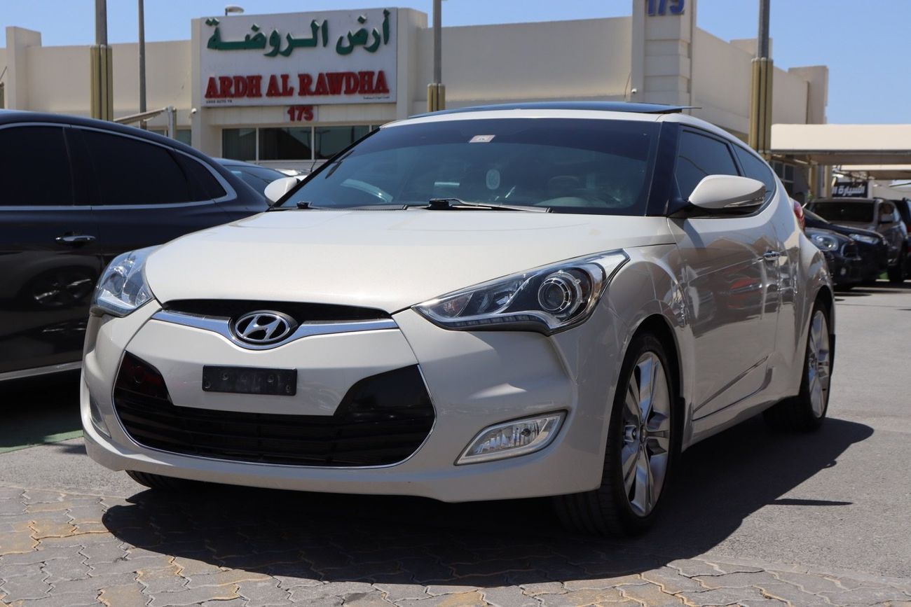 هيونداي فيلوستر GLS 1.6L Hyundai Veloster GLS Top 1.6L / 2016 / GCC / Free Accident Clean/ Original paint