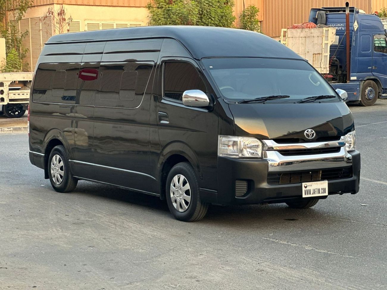 Toyota Hiace PREMIUM CONDITION | RHD | 3.0L DIESEL | 2015 | AIR CONDITIONER | 14 SEATERS