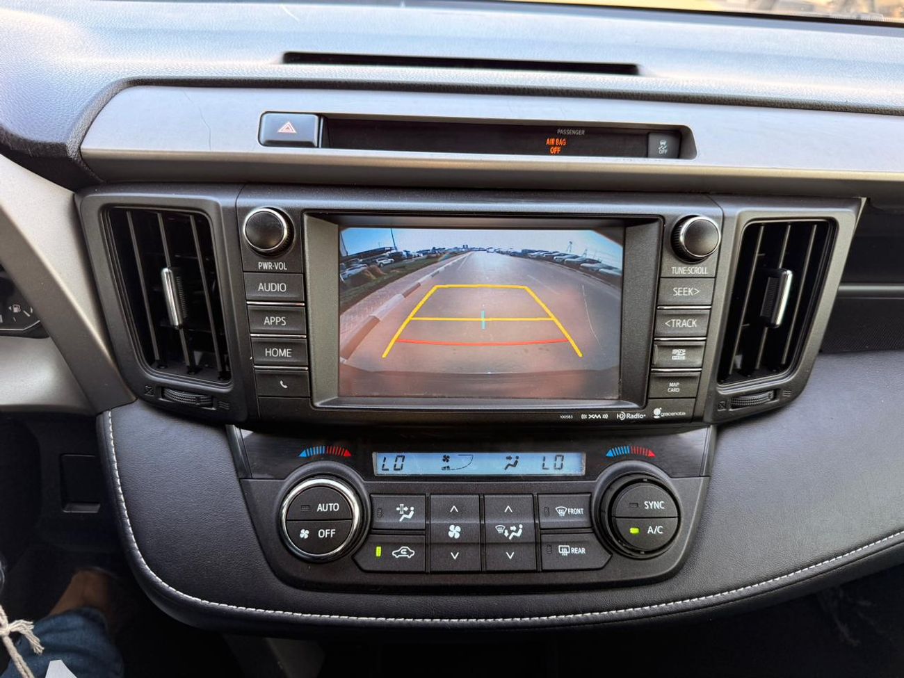 Toyota RAV4 XLE Full Option