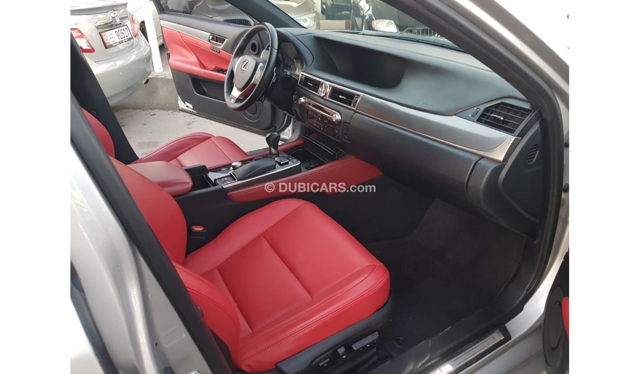 لكزس GS 350 لكزس جي اس 350  موديل 2014 السياره بحاله ممتازه من الداخل والخارج  فل اوبشن كاميرا خلفيه تحكم كهربي