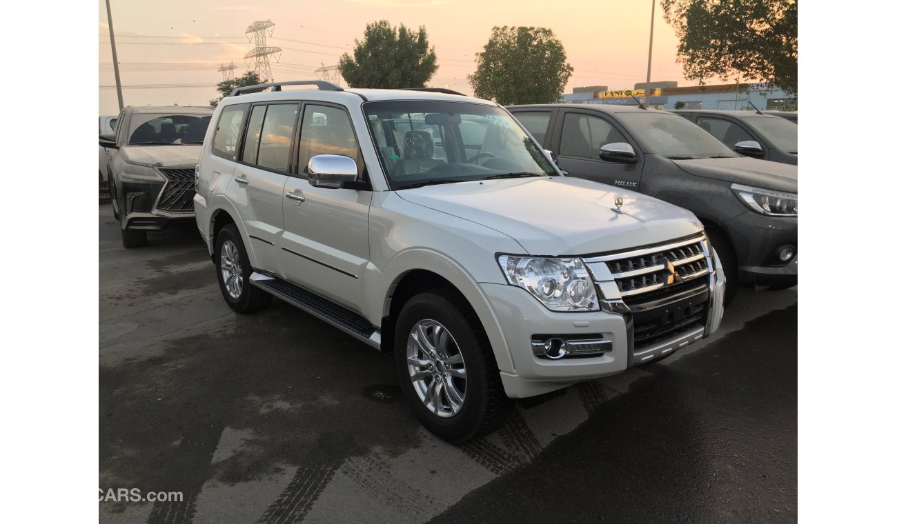 ميتسوبيشي باجيرو 3.8ltr GLS PETROL