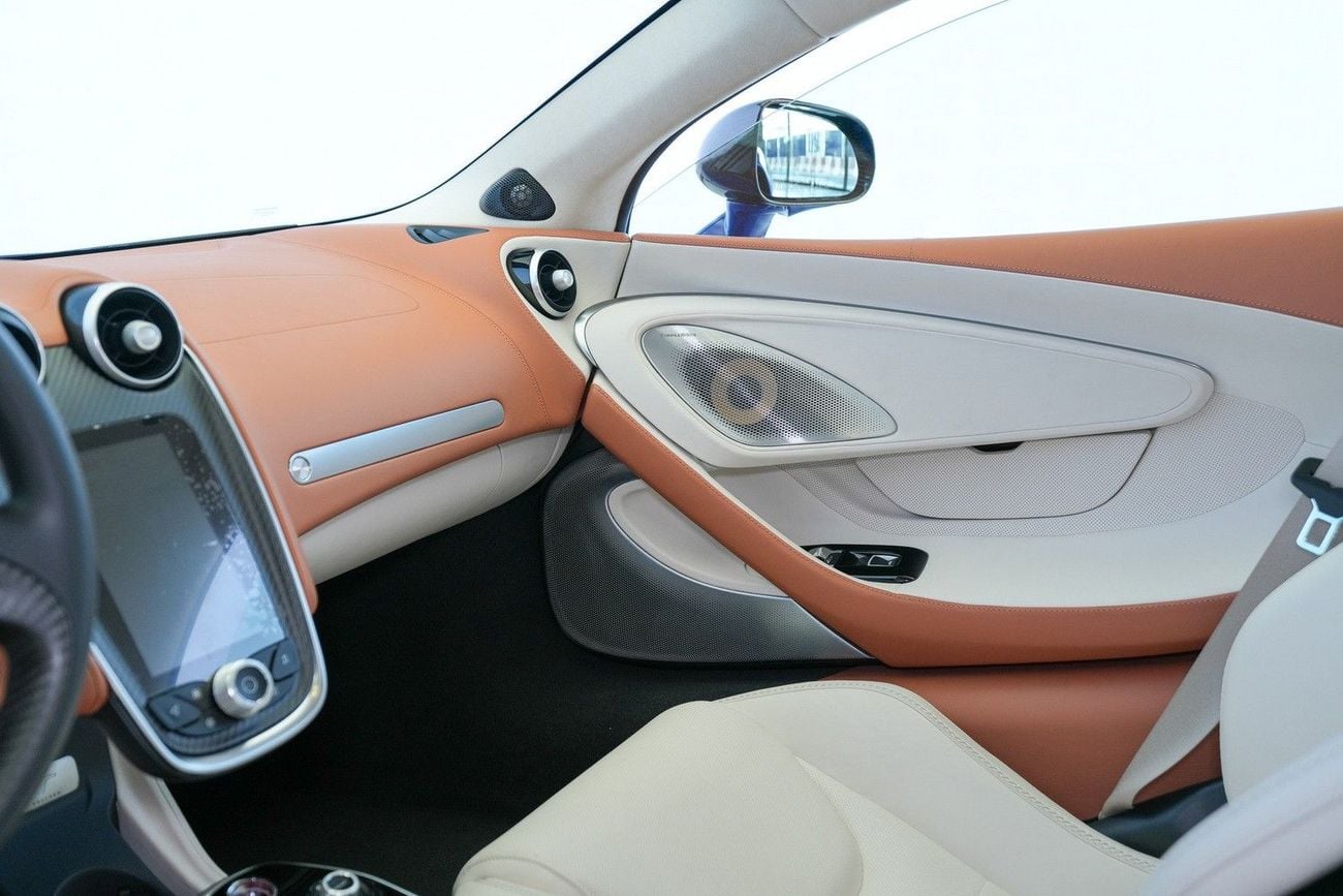 McLaren GT STD McLaren GT