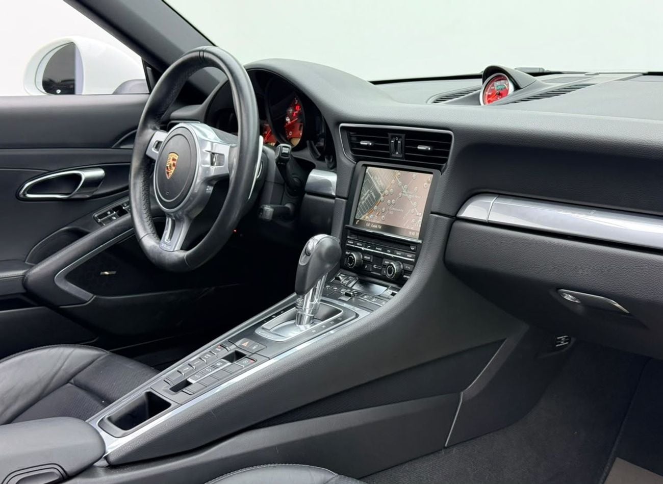 Porsche 911 CARRERA S 2014 Porsche 911 Carrera S, Full Service History, GCC Specs.