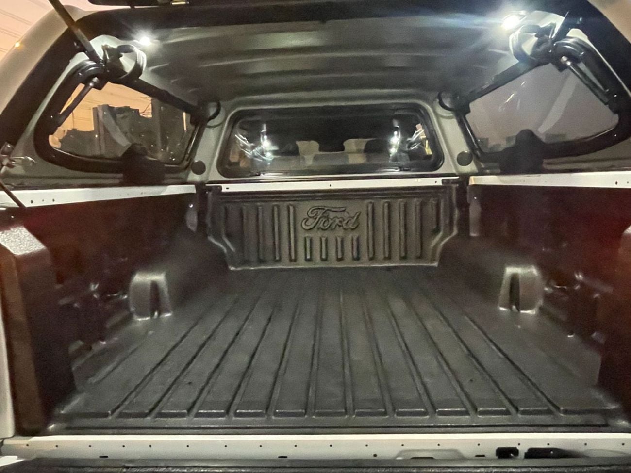 Ford Ranger XLT diesel 2.0 liter right hand drive only for export available