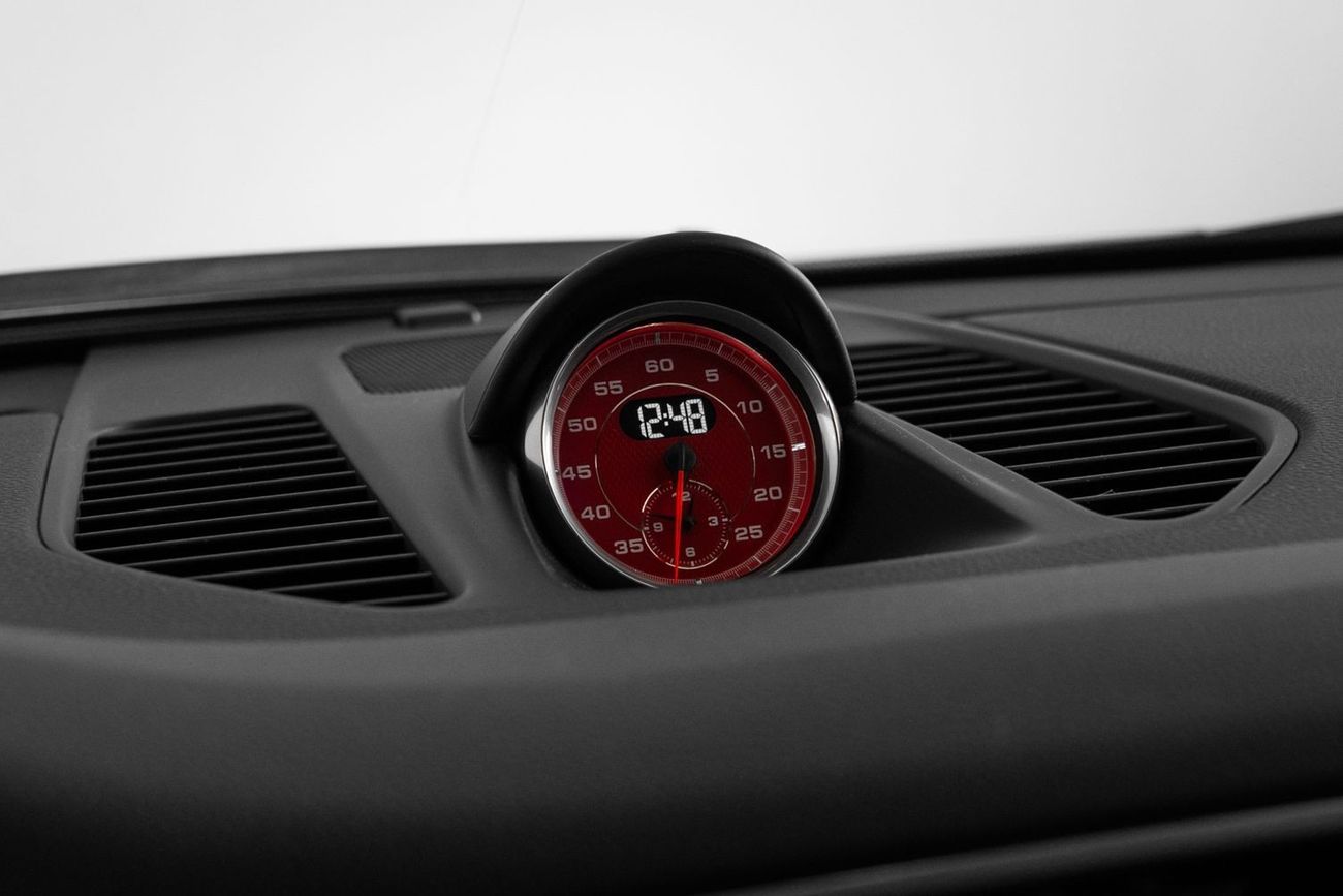 Porsche 911 Carrera 3.0L (380 HP) Coupe