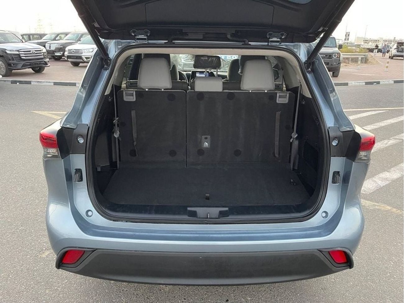 Toyota Highlander VXR 2.5L 2021 TOYOTA HIGHLANDER XLE HYBRID FULL OPTION IMPORTED FROM USA