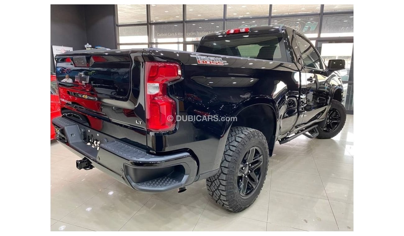 Chevrolet Silverado CHEVROLET SILVERADO 2021 WITH ONLY 3K KM IN IMMACULATE CONDITION FOR ONLY 149K AED