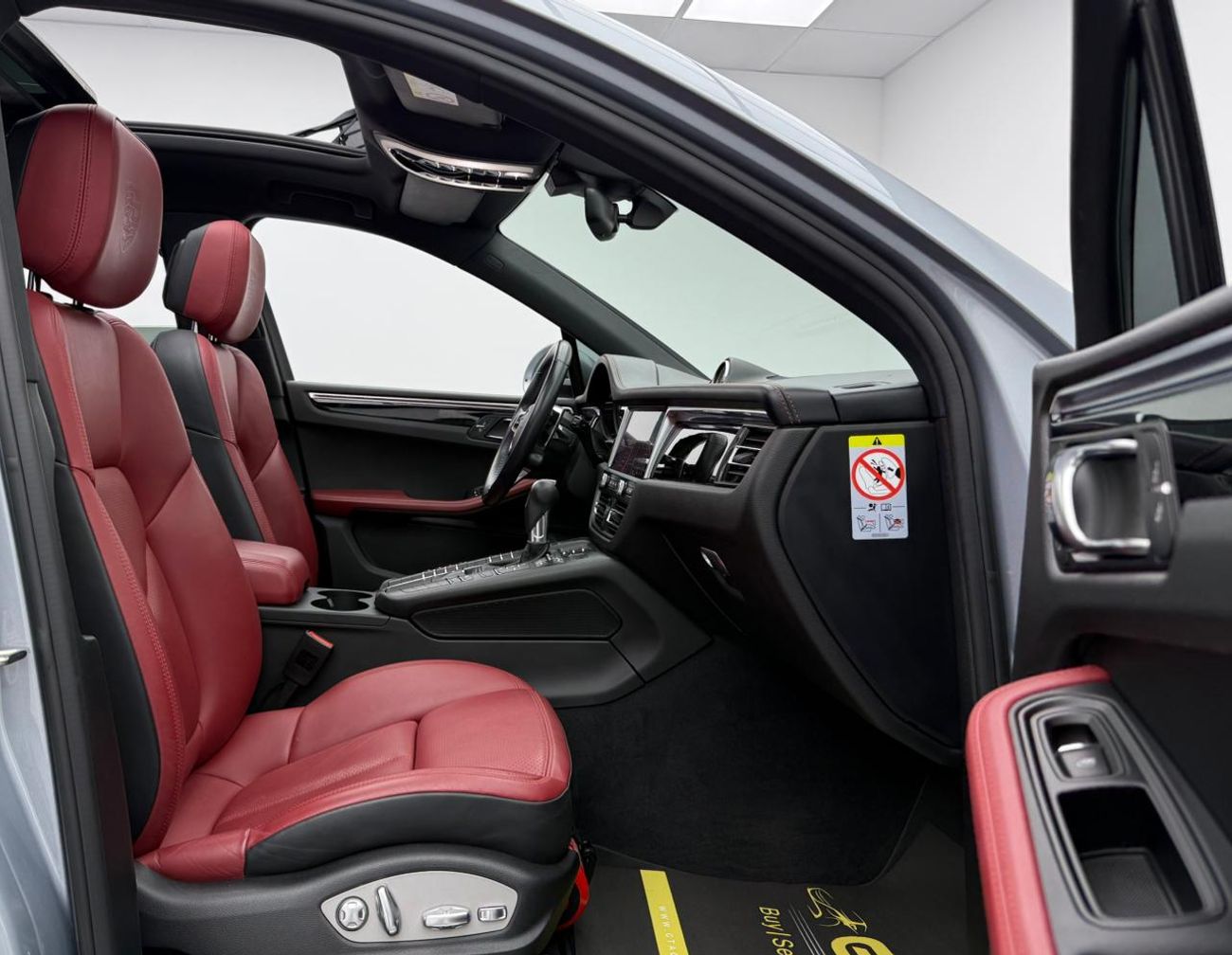 Porsche Macan S 2019 Porsche Macan S | Warranty, Service History , EXCELLENT Condition | GCC Specs