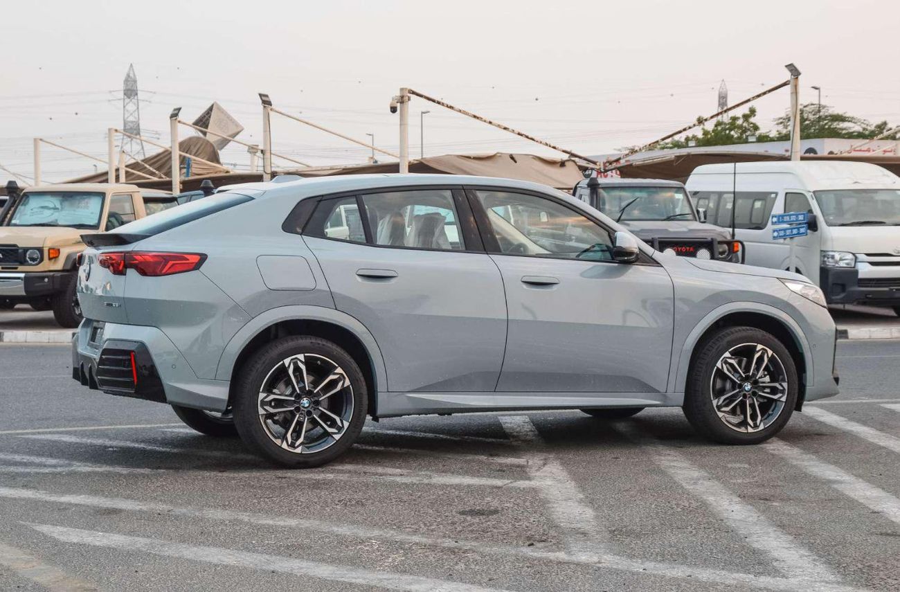 بي أم دبليو X2 BMW X2 SDRIVE 25i 2.0L FWD SUV 2025