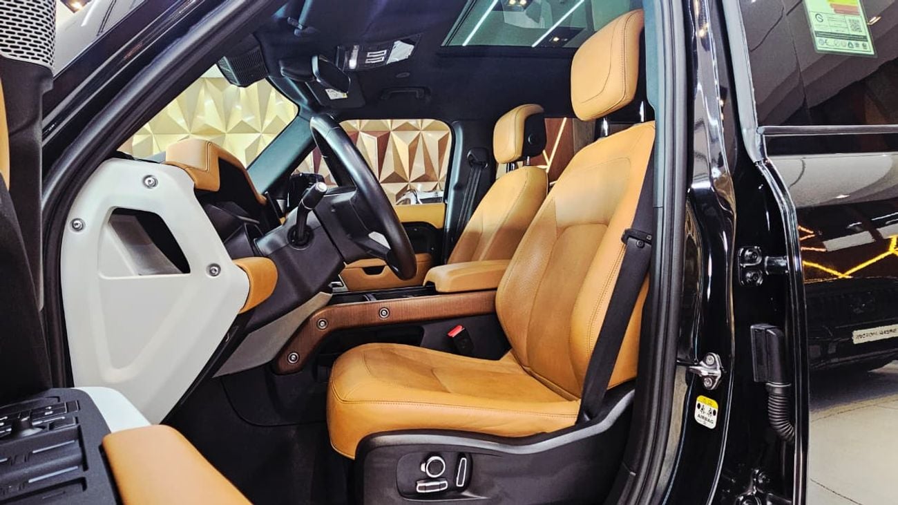 لاند روفر ديفندر 130 HSE P400