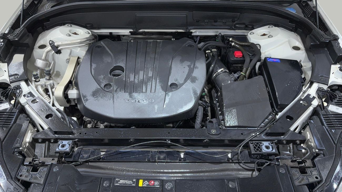 فولفو XC 60 كور كارس24 هي سوق ضخم للسيارات المستعملة موثوق ومضمون ٪كارس24 هي سوق ضخم للسيارات المستعملة موثوق ومضمون