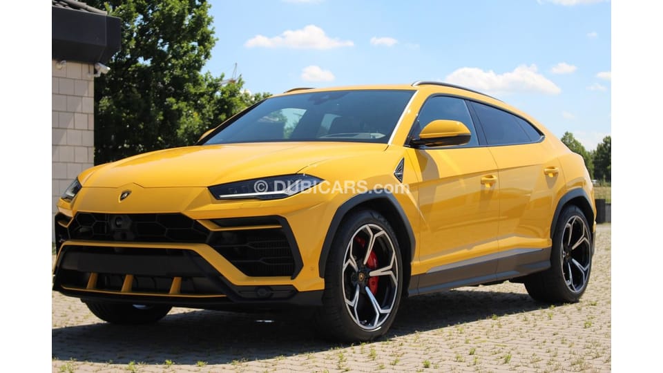 Lamborghini Urus for sale AED 1 160 000 Yellow 2022