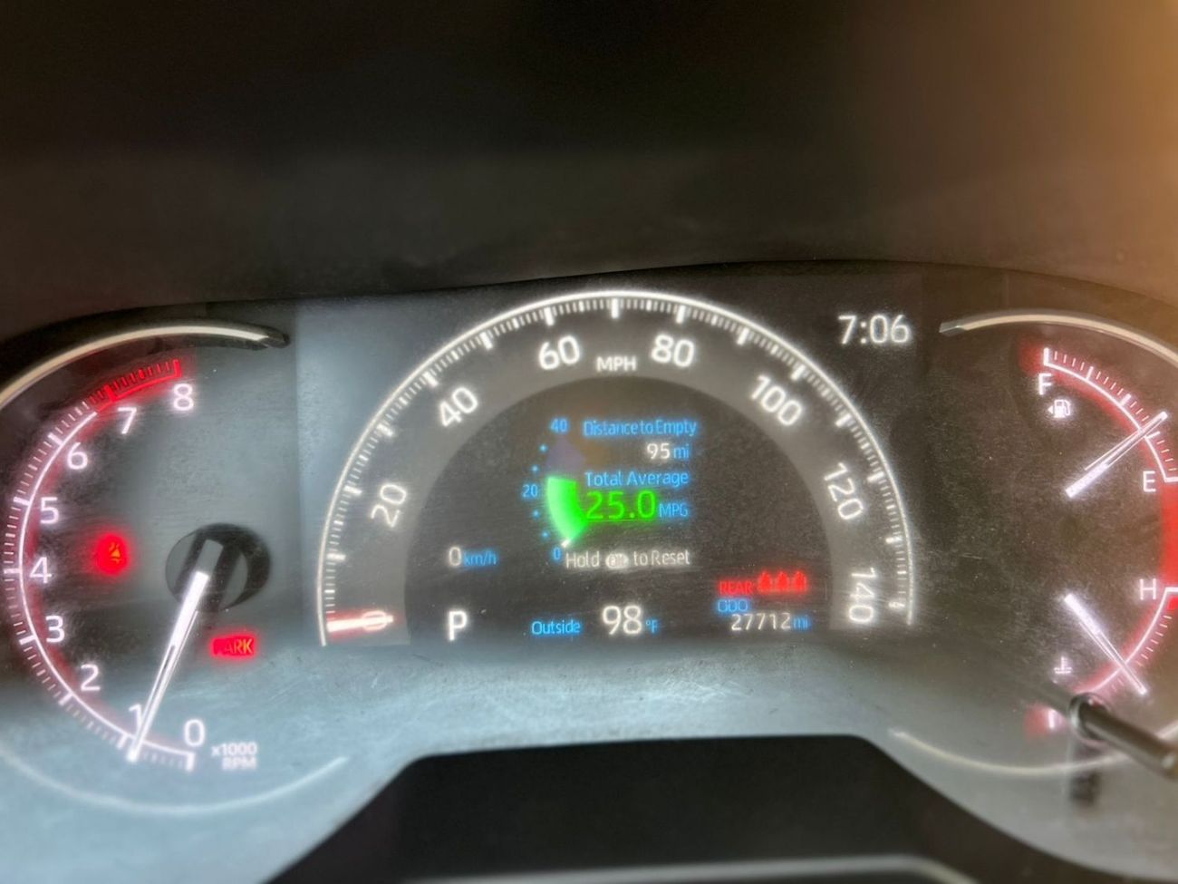 تويوتا راف ٤ 2024 Toyota RAV4 MidOption- 2.5L V4- Rear Camera -Leather Seat -