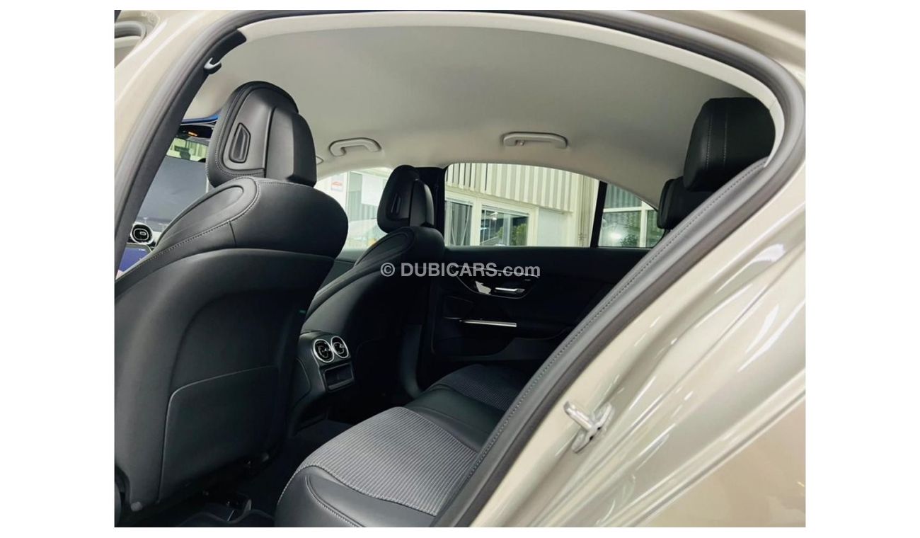 Mercedes-Benz C 200 Premium Brand New .. Warranty .. 4 Cyl .