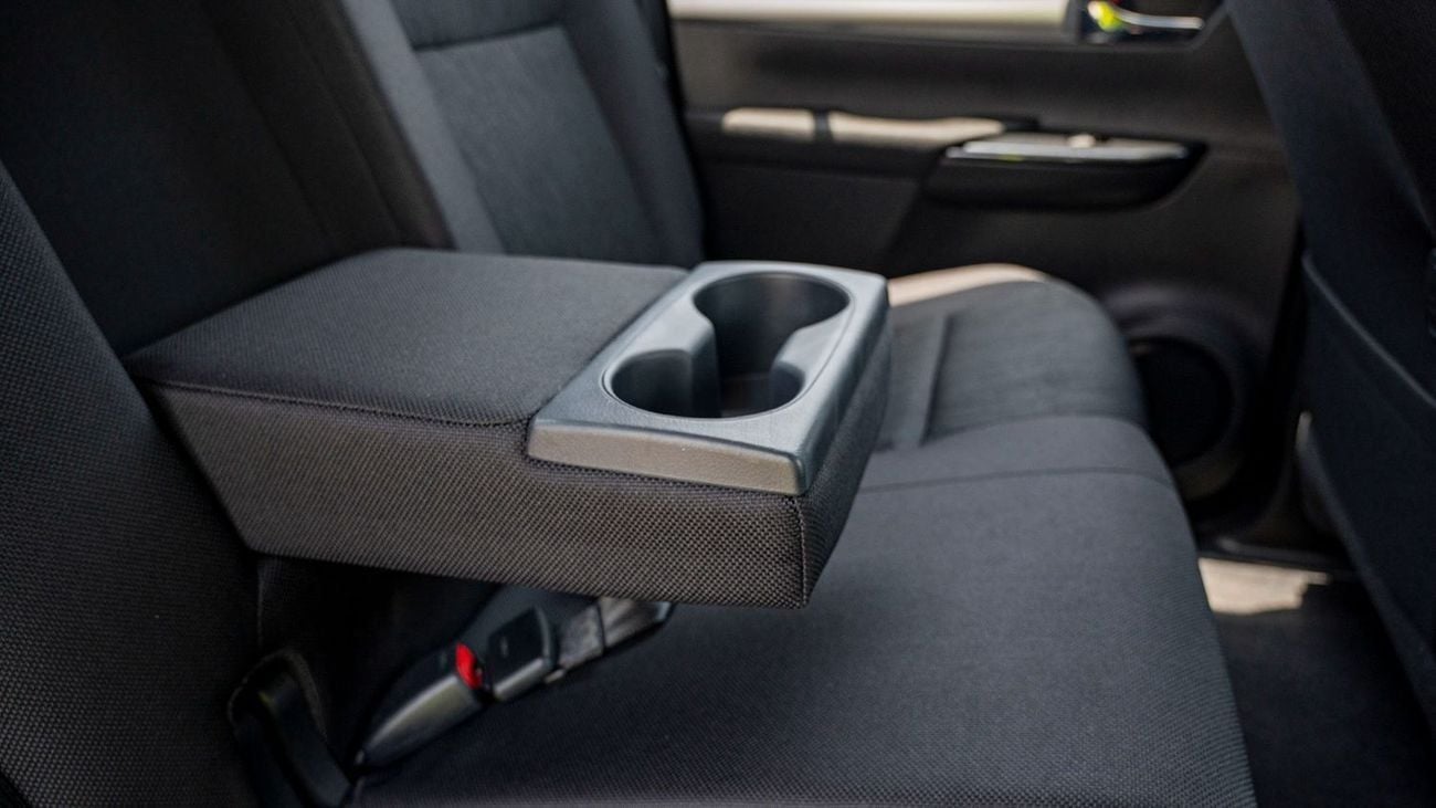 Toyota Hilux Toyota Hilux Toyota Hilux 2.4L Diesel AT 4x4 Full Option 2025