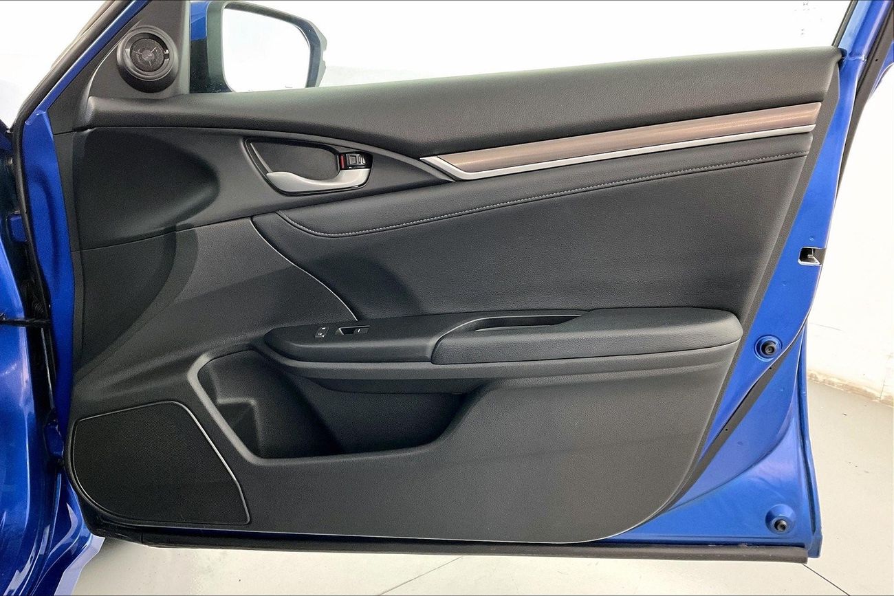 هوندا سيفيك RS | عرض العيد الحصري | خالية من أضرار الفيضانات