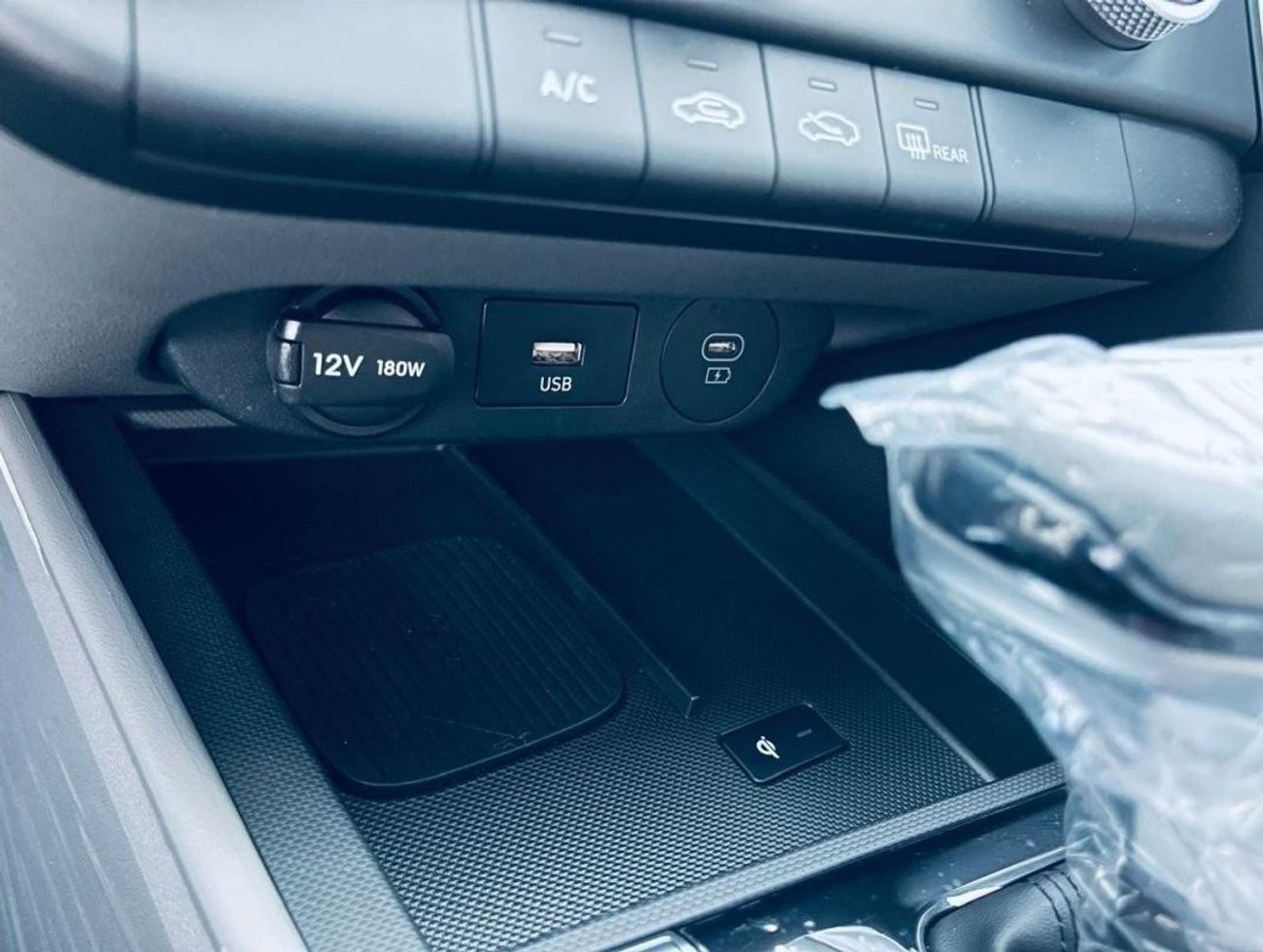 Hyundai Elantra HYUNDAI ELANTRA CN7 1.6L PREMIERE PLUS GCC SPECS 2024 MODEL 68000 AED EXPORT PRICE